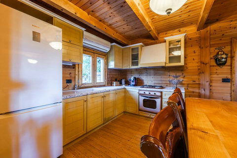 Fully-equipped kitchen