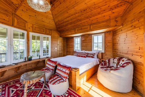 Bedroom with a double bed