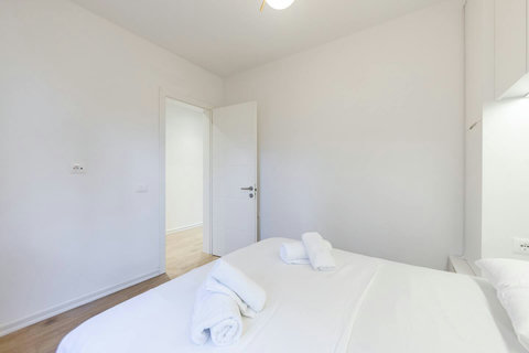 Bedroom with a double bed