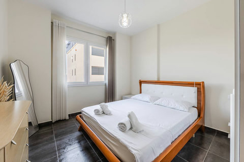 Bedroom with a double bed