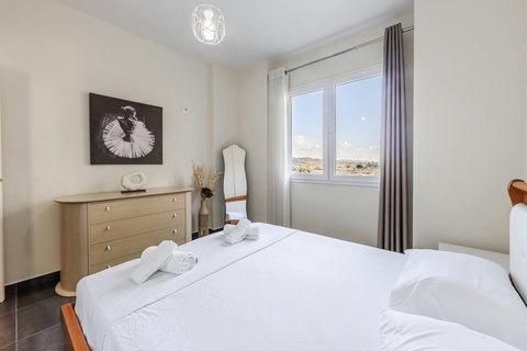 Bedroom with a double bed