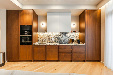 Fully-equipped kitchen