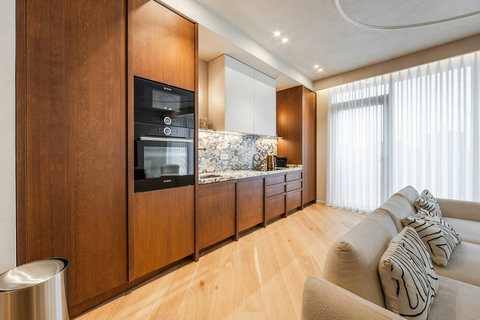 Fully-equipped kitchen