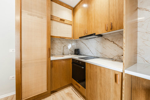 Fully-equipped kitchen