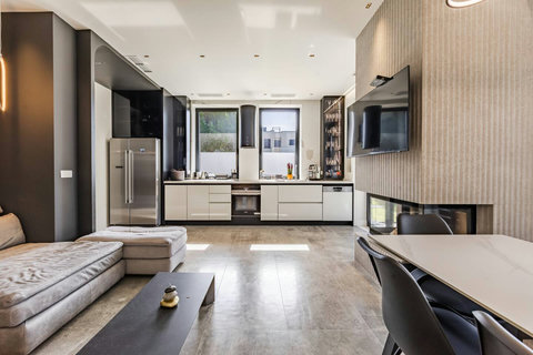 Living room and fully-equipped kitchen