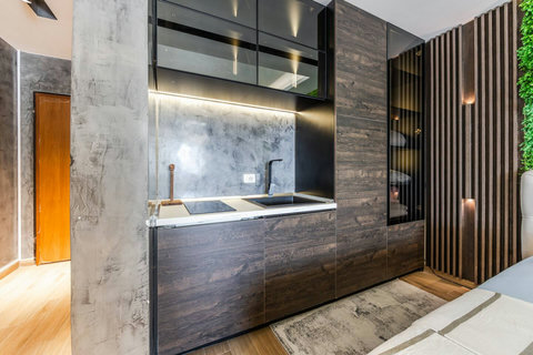 Fully-equipped kitchen