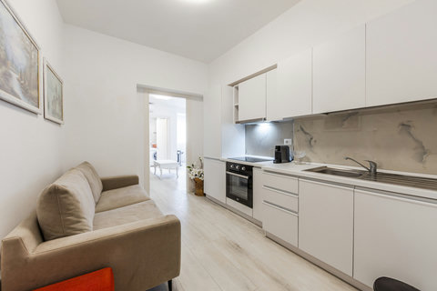 Fully-equipped kitchen