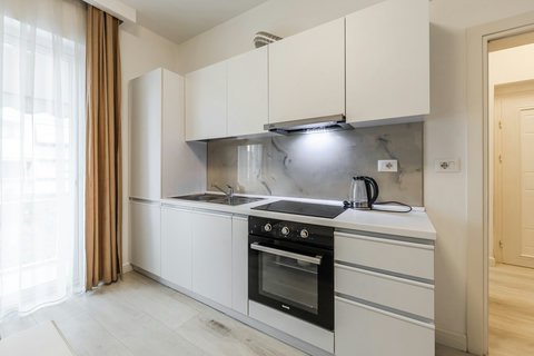 Fully-equipped kitchen