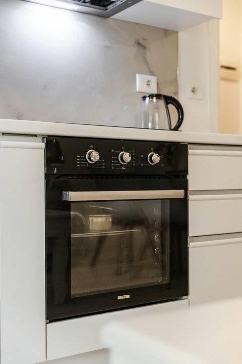 Fully-equipped kitchen details