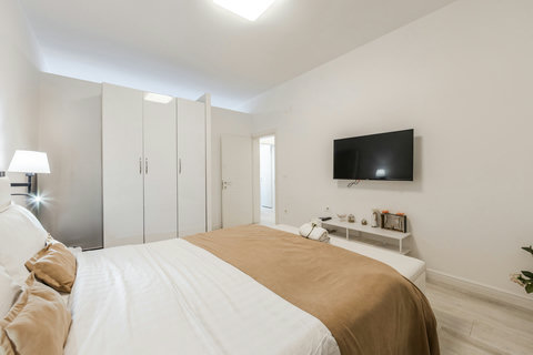 Bedroom with a double bed