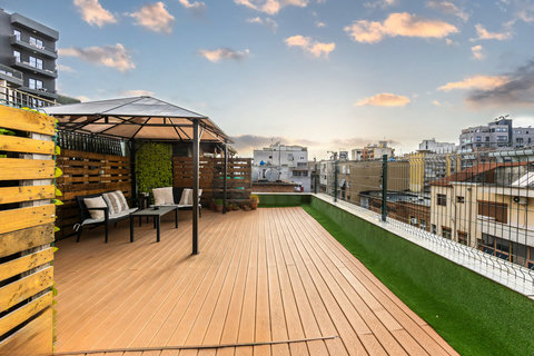 Terrace with a patio