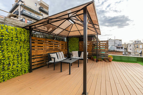 Terrace with a patio