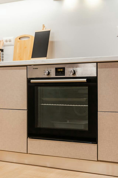 Fully-equipped kitchen details