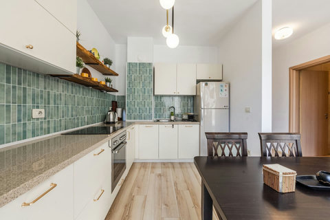 Fully-equipped kitchen