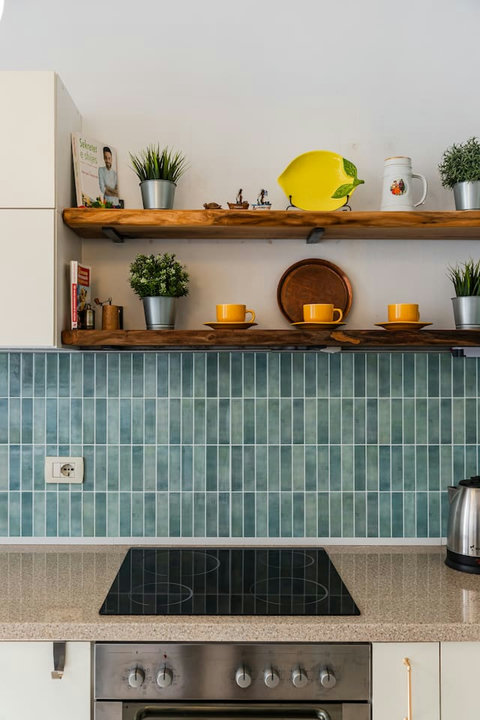 Fully-equipped kitchen details