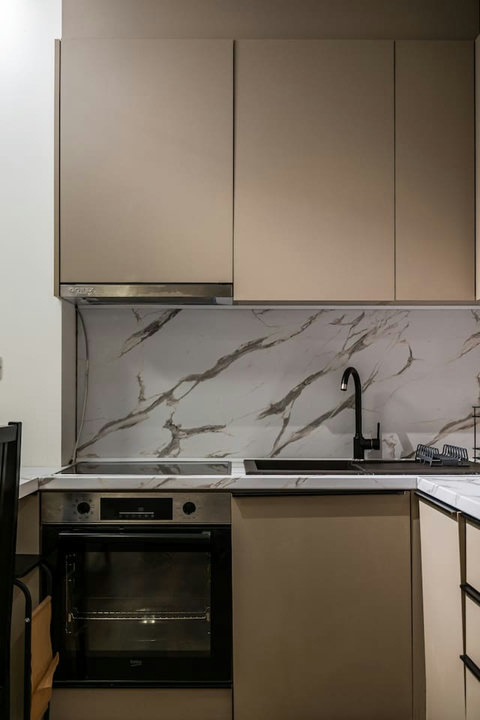 Fully-equipped kitchen details