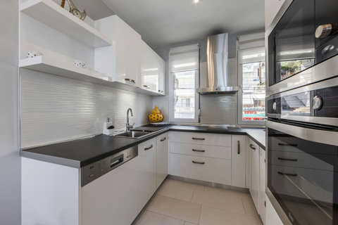 Fully-equipped kitchen