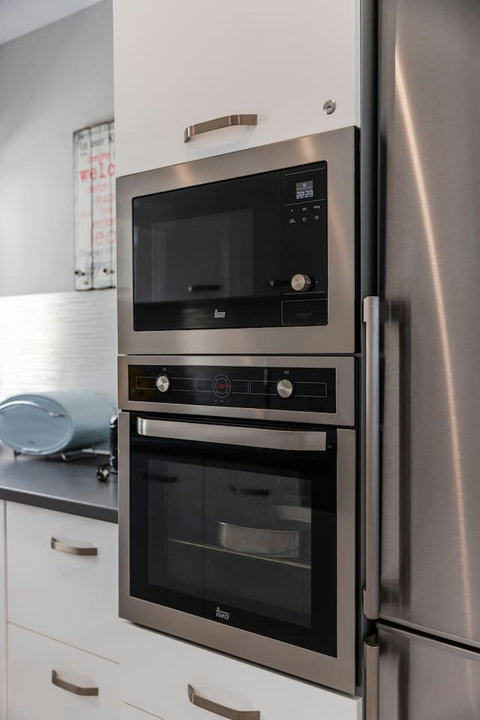 Fully-equipped kitchen details