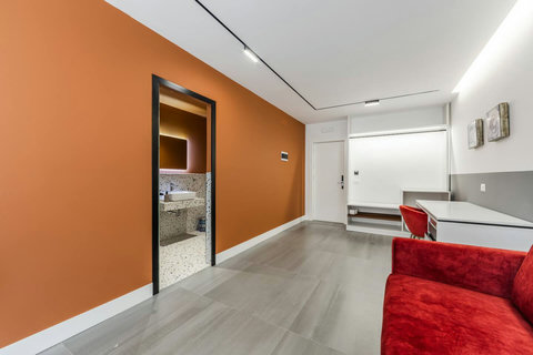 Bedroom with a double bed