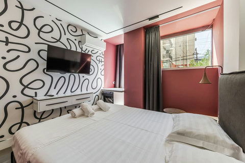 Bedroom with a double bed