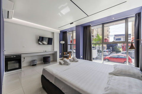 Bedroom with a double bed