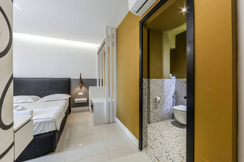 Bedroom with a double bed