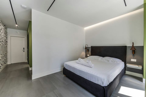 Bedroom with a double bed