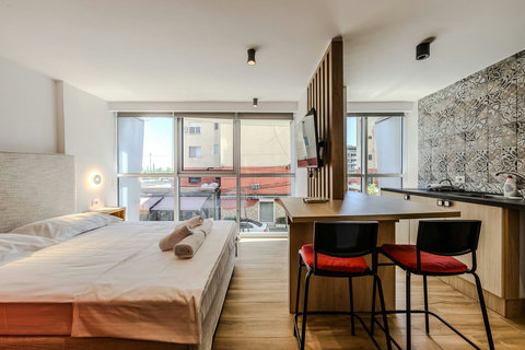 Bedroom with a double bed