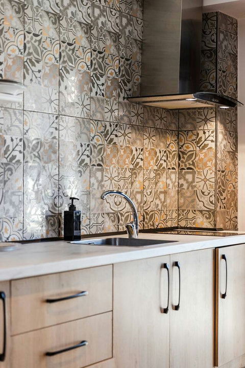 Fully-equipped kitchen details