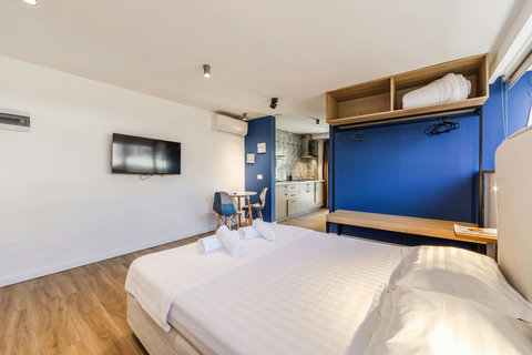 Bedroom with a double bed