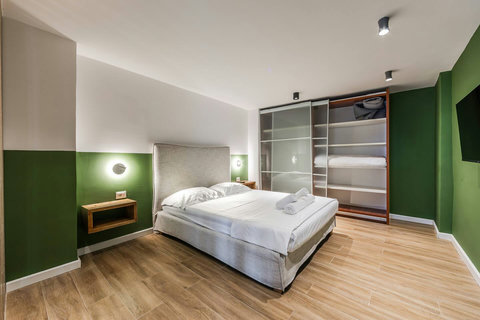 Bedroom with a double bed