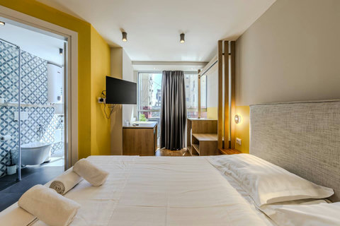 Bedroom with a double bed