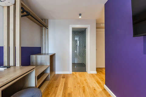 Bedroom with a double bed