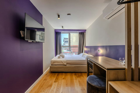 Bedroom with a double bed