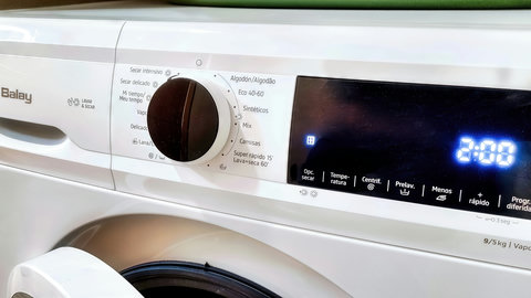 In-unit washer/dryer with quick cycles and digital controls