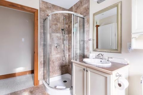 "Bathrooms were clean. No hassle."