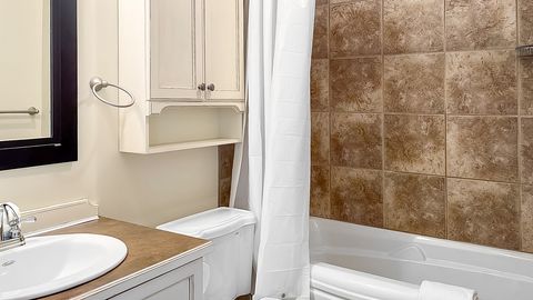 "Clean bathrooms. Very spacious!"