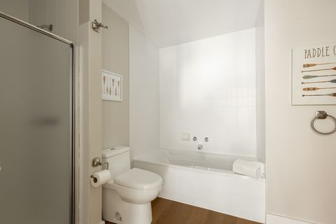 "Beautiful bathrooms the condo was beautiful, very modern and clean"