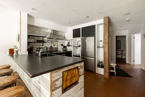 "We enjoyed the kitchen and we also appreciated the very short drive to the village at Mount Tremblant!"