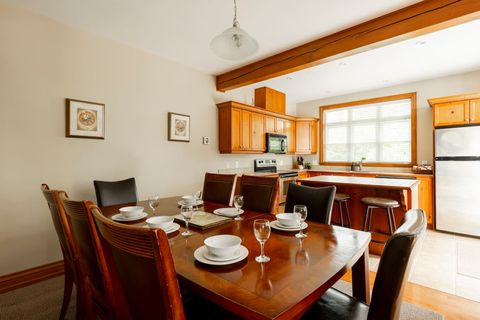 "A perfect vacation home for your family. Kids enjoyed a lot."