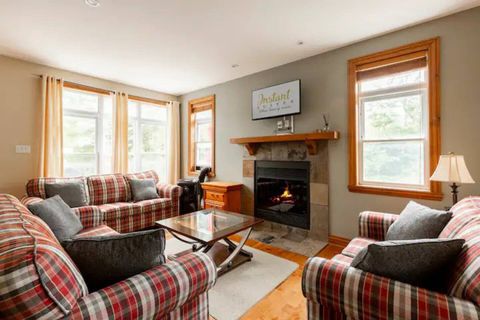 "This listing is as advertised. The place was clean and very quite in the evenings."