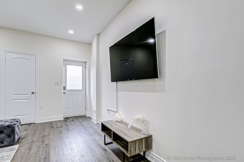 TV has Netflix and prime for your entertainment