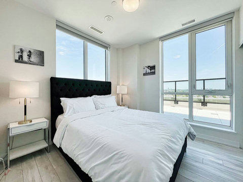 Bright and comfortable bedroom to help you feel at home.