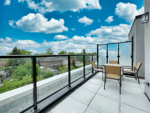 Spacious rooftop patio offering excellent views and plenty of fresh air.