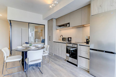 Fully equipped kitchen with everything you need to cook and enjoy your meals comfortably.