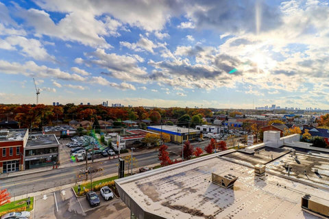 Relax and unwind on the private terrace with stunning city views — perfect for morning coffee or evening drinks under the stars.