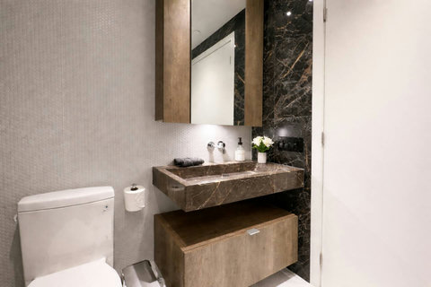 Fresh, functional bathroom for a relaxing stay