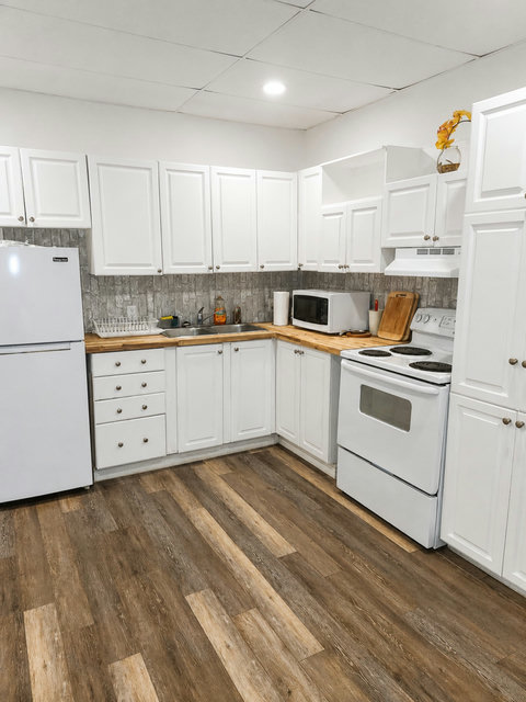 Prepare your favourite meals in this clean and well-equipped kitchen.