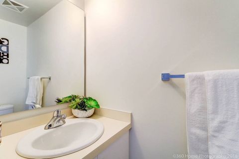 Basic amenities available like shampoo, clean towels, soaps etc