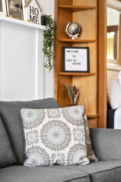 "Beautiful location, minutes away from some great hikes and outdoors adventures."